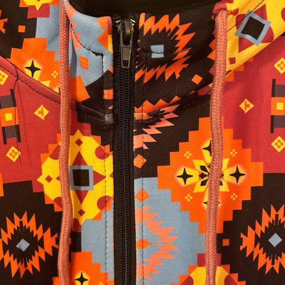 Aztec pattern hoodie - Picture 5 of 7